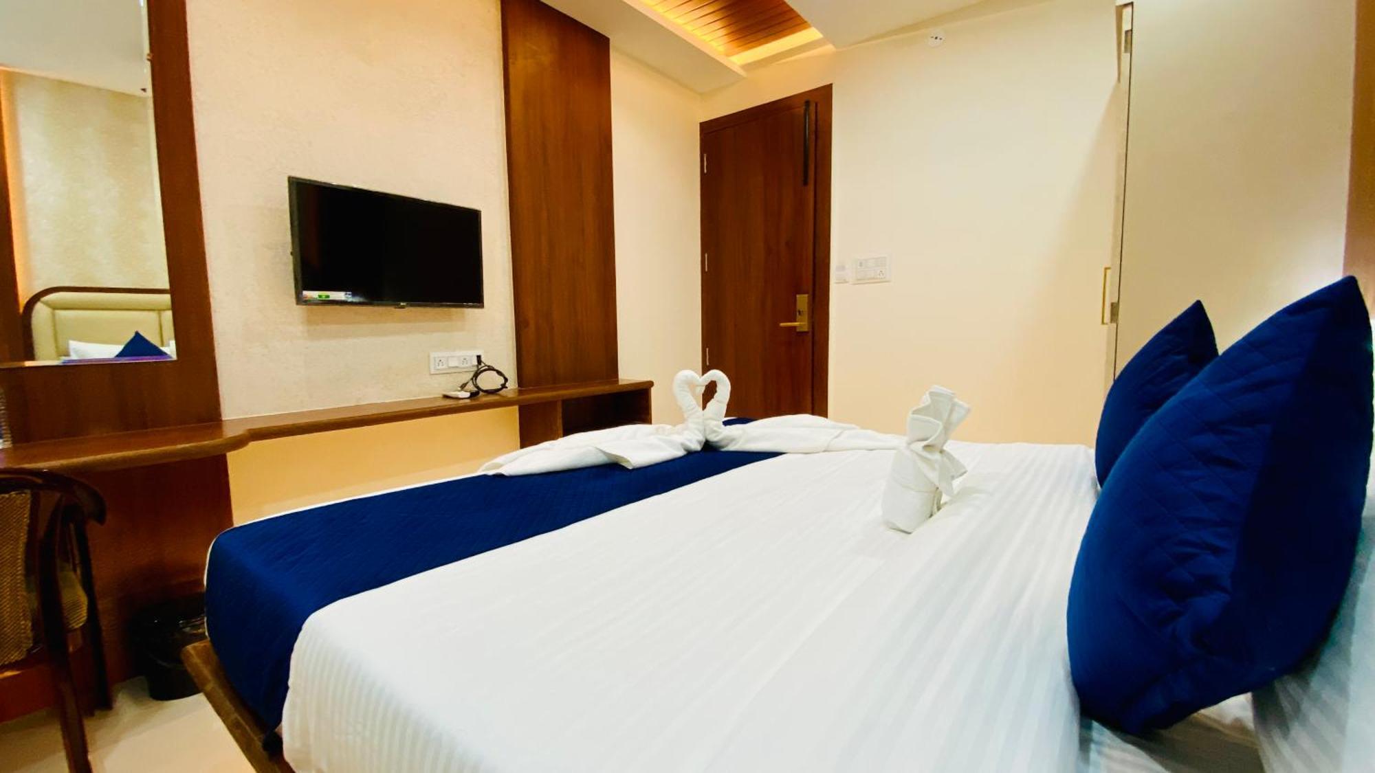 Hotel Aranyasutra Inaya, Индаур Экстерьер фото