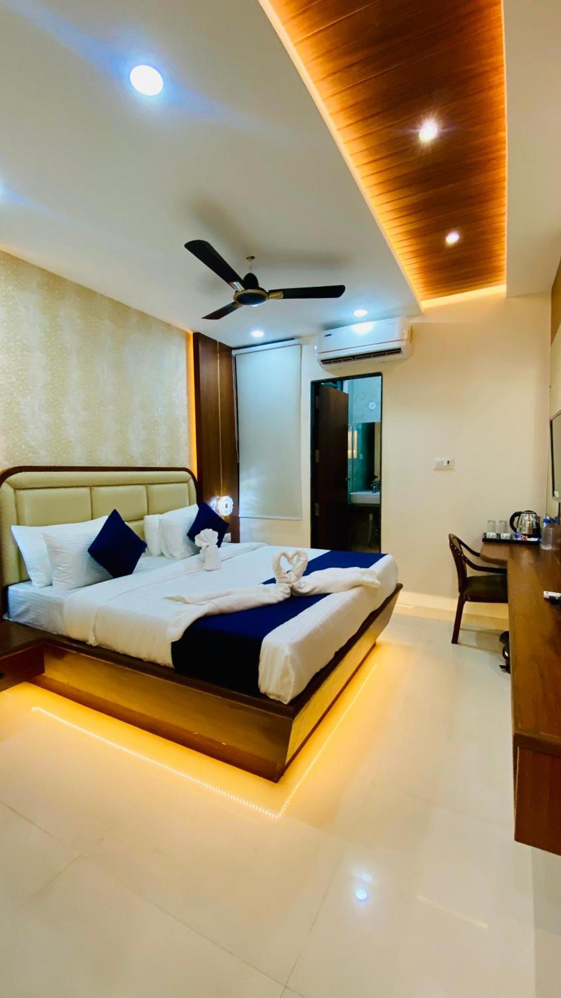 Hotel Aranyasutra Inaya, Индаур Экстерьер фото